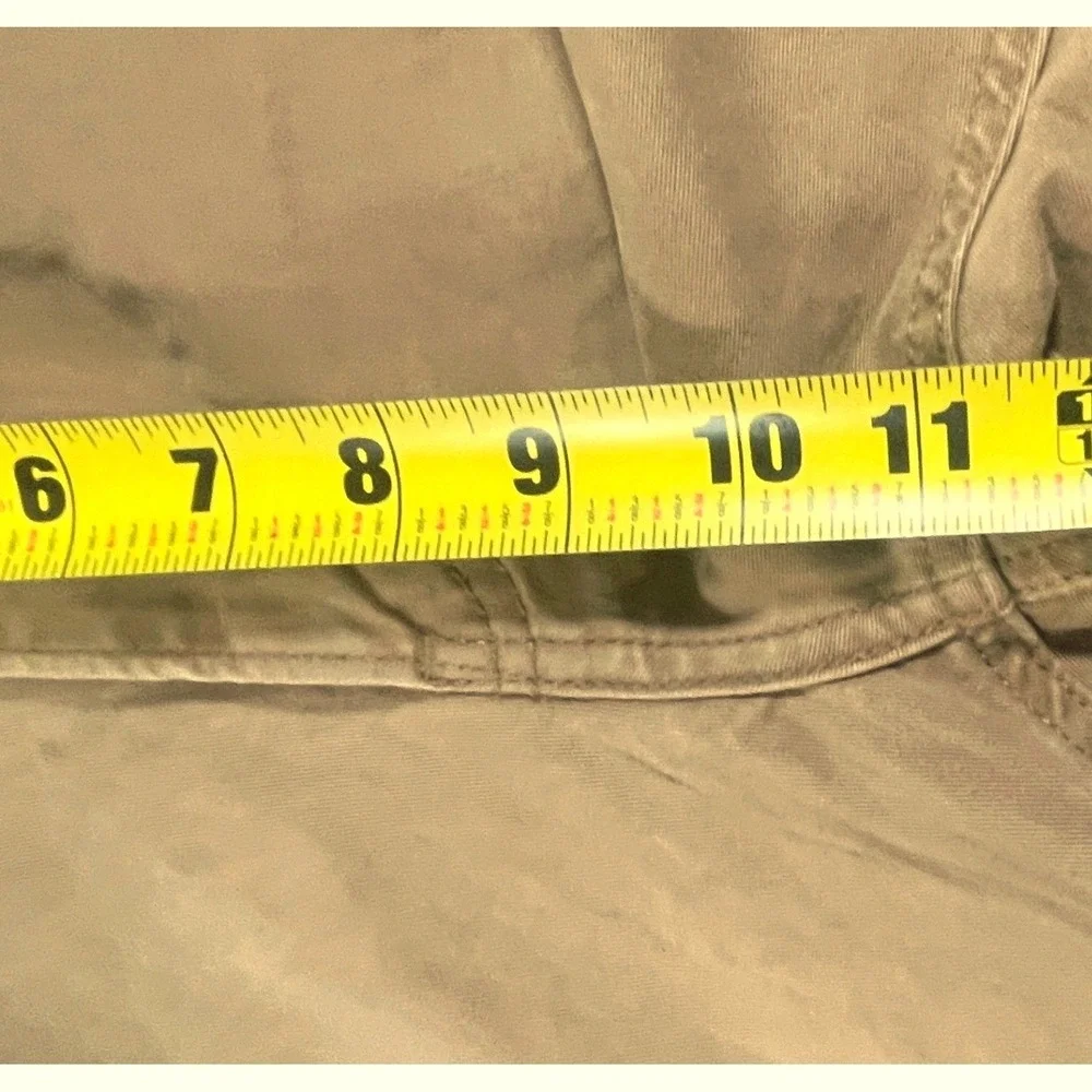 Signature Levis Athletic Chino Pants Mens Tag 36x32 Meas 38x30 Tan Utility EUC